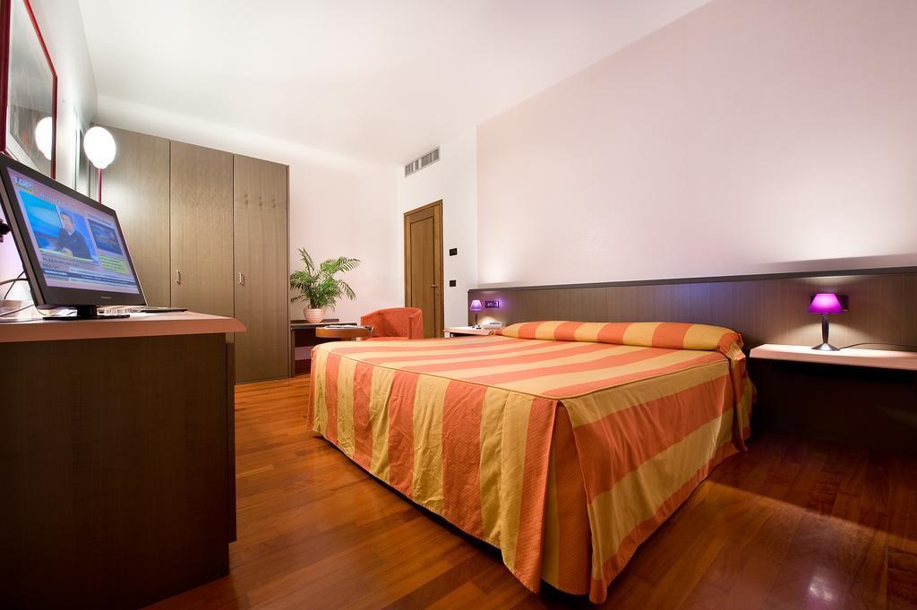 סונדריו Hotel Campelli חדר תמונה