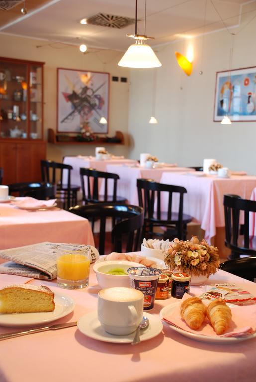 סונדריו Hotel Campelli מראה חיצוני תמונה
